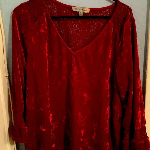 figuerca&flower Tops - Red / Crimson Crushed Velvet Top